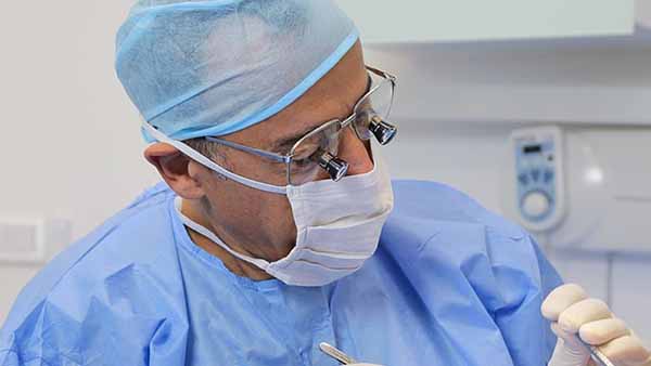 docteur marc chouraki chirurgien dentiste paris 8 implantologie parodontologie exerese de kyste docteur marc chouraki chirurgien dentiste paris 8 implantologie parodontologie exerese de kyste